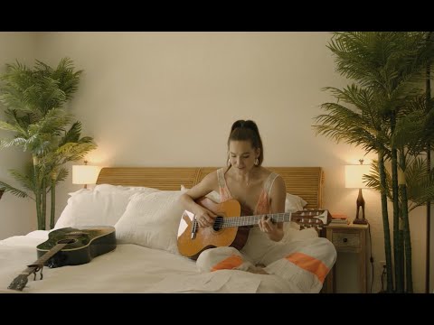 SOFI TUKKER - Bossa Nova Sundays with Sophie - Coração Vagabundo by João Gilberto (Acoustic Cover)
