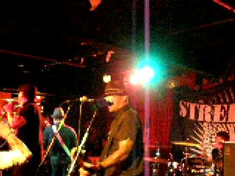 05 - The Street Dogs - In Defense of Dorchester