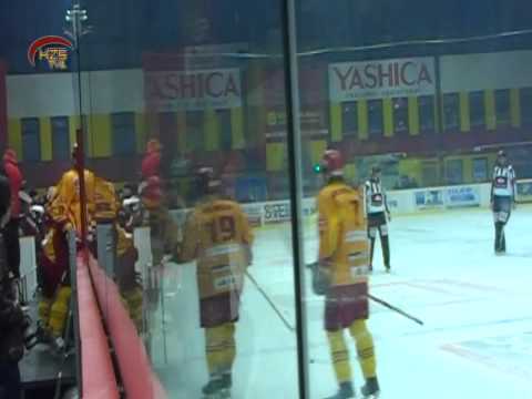 ČF1 HC Dukla Jihlava - HC Orli Znojmo záběry od ledu