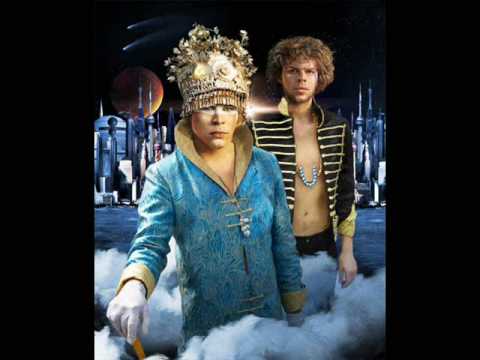 Empire of the Sun - We are the People (Cagedbaby Remix)