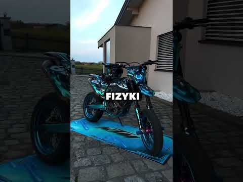 Ci Motocykliści Nauczyli Się Nowych Skili
