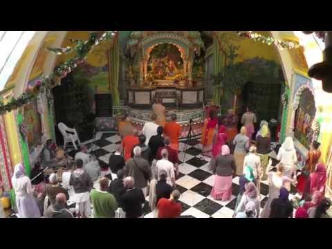 Kirtan by Nadia Mani - Radhe Syamasundara's festival 2015