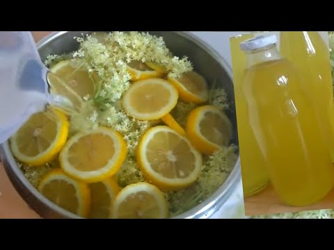 Elderberry and lemon juice recipe, without preservatives.