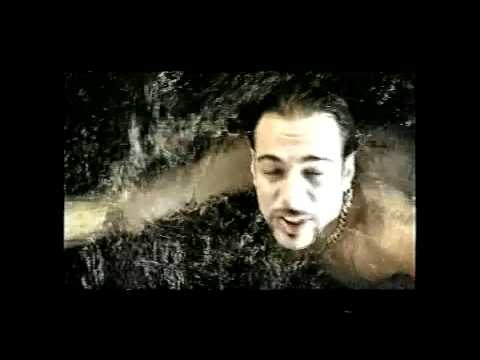 Melô do Analfabeto - Clipe Comunidade Nin-Jitsu
