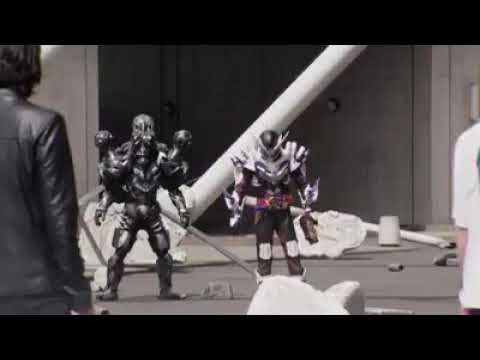 Kamen Rider Build - Mad Rogue Vs Rogue - Evoltech Football Style