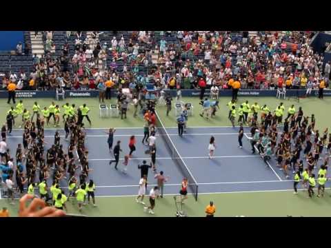 Amazing Novak Djokovic with Carly Rae Jepsen flash mob