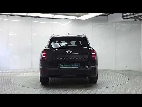 Mini Countryman Monochrome 66.45kWh EV - Image 2