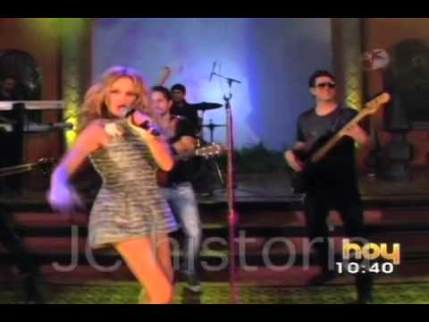 PAULINA RUBIO-ME GUSTAS TANTO Brava (HQ).mp4