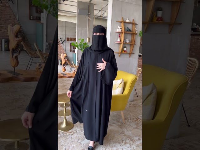 عباية بياقه ناعمة وصفطات طوليه اماميه