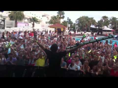 Rey Vercosa @ Ushuaia (Didgeridoo Style)