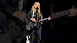 Melissa Etheridge LIVE - Talking To My Angel with Intro