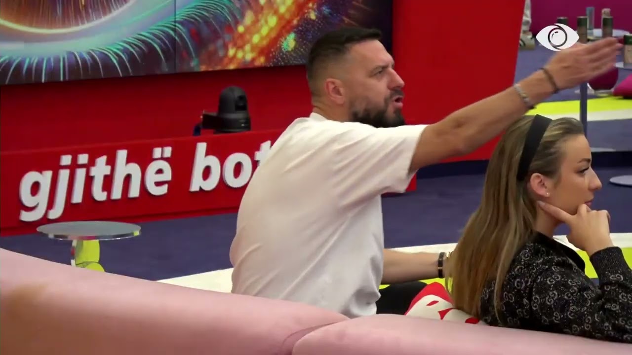 Mu hiq qafe…/ Brikena i drejtohet Rogertit