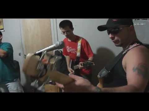 PRO DIA NASCER FELIZ. interpretada por FALKTRUA