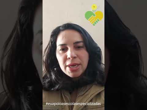 A Camila Barbosa é vereadora e apoia a continuidade das Escolas Especializadas.