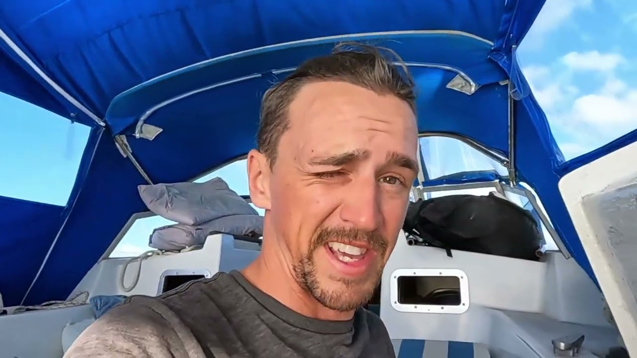 Boat Problems! "I'm Drinking Salt Water" (Day 20/100 Day Water World Challenge)