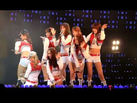 SNSD Ending + Bonus Firecrackers + TaeNy + SeoSica @ KIKO Awarenes Festival (101013)