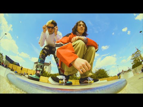 PATAPOUFGANG and Julius On The Wave