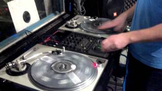 DJ Remedy - Scratching on the Radio (90.3 WRIU)