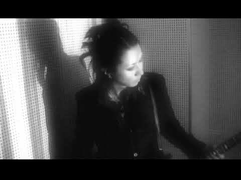 RENTRER EN SOI - 鴉色の胎児 / Karasu iro no taiji (Music Video)