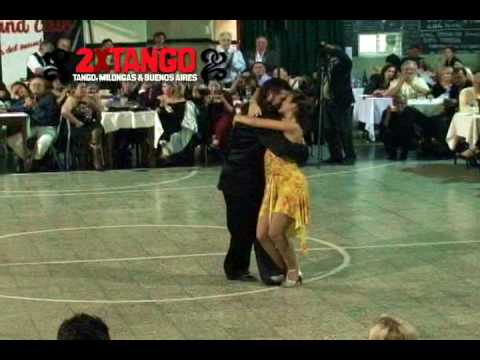  Diego Riemer  and  Maria Belen Giachello  are  dancing  to  the  vals  "  Se Fue  "