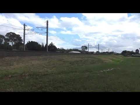 NR95 NR112 on 7XM4 in hoppers crossing