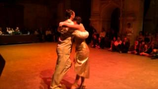 Video thumbnail for Erina y Santiago Giachello Ast'in Tango 01 Nov 2014