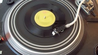 Three Degrees-When Will I See You Again No.1 2ndwk July 1974 UK