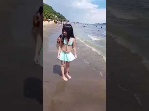 Nita at the beach 6 years old