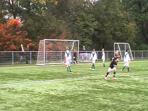 Concordia F1 - DHC F1 13-10-2012 - doelpunt Damien1-0
