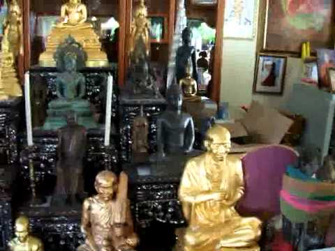 Inside LP Jaran's Kuti at Wat Ampawan