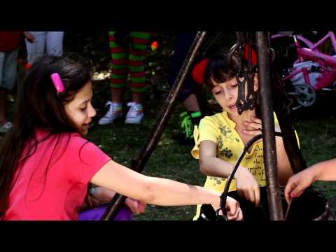 10 picirruket mengjesi ne kamp YouTube sharing