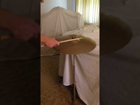 Zildjian Trans Stamp 18" cymbal - early 1950s - 1308 gm Brilliant Finish - VIDEO image 11