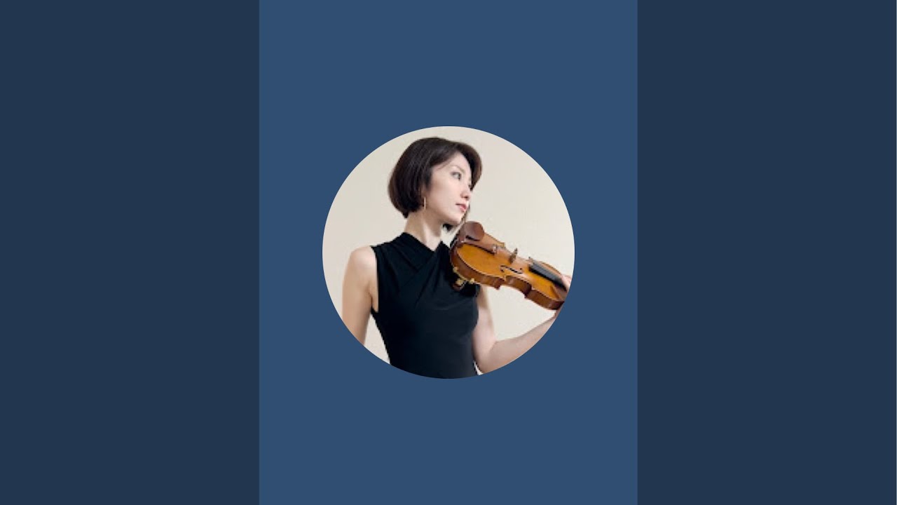 Violinist NANA がライブ配信中！