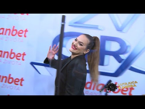 VATRENA JOVANA I MECKA BOZANA (Lutajuca Kamera 07/21)