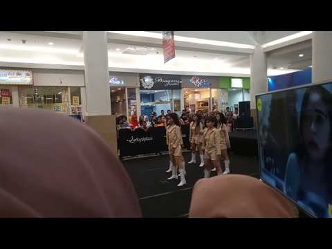 Bigger KPop Dance Cover Everglow - Bon Bon Chocolate,Adios,Dun dun Ultah Jeje radio at Royal Plaza