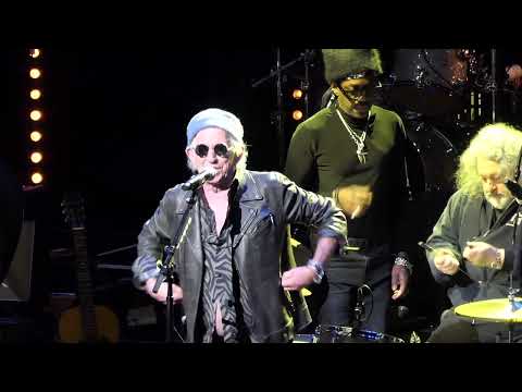 Keith Richards And X-Pensive Winos Band Intro 3-10-22 Beacon Theater, NYC