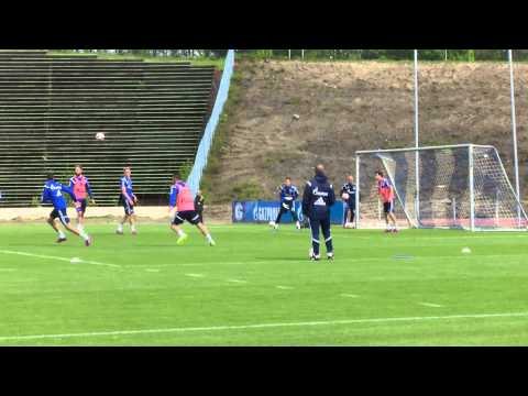 Fußball pur: Abstiegskampf geht in die heiße Phase