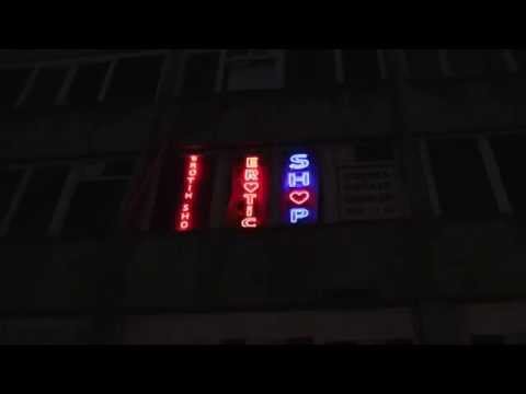 Oliver Saf - Zombies sur le boulevard (clip)