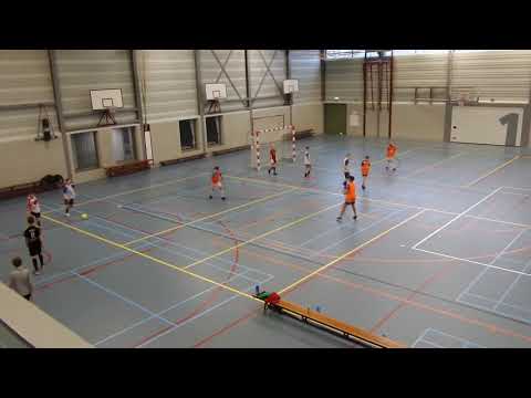 Zaalvoetbal vv Nieuwerkerk JO12-1 en JO13-1 (wedstrijd 5 van 5) 26-1-2019