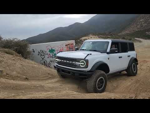 Ford Bronco Locking Rear Diff Demonstration