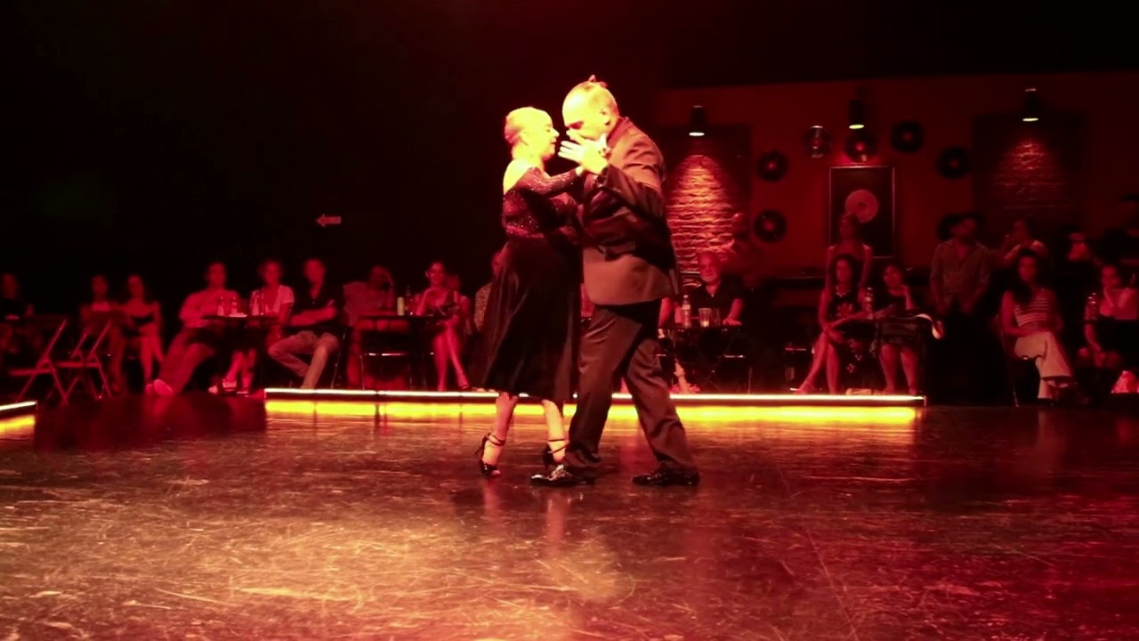 Pancho Martínez Pey y Carolina Couto - MILONGA - Parque Patricios - F. Canaro