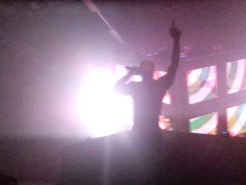 Kooger Party People @ Extrame Re Create 2009 - 2010 Housequake deel 1.MP4