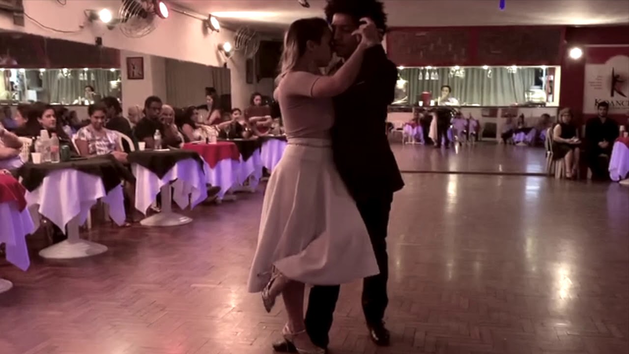 Vinicius Souza y Gaby Mataloni en la 2da Trasnochando Milonga, São Paulo 1/3