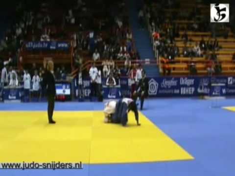Judo 2008 Zagreb: Zouak (FRA) - van Emden (NED) [-63kg]