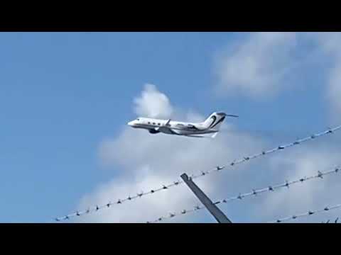 VERY LOUD | Phoenix Air Gulfstream III Takeoff from Honolulu International Airport (HNL)
