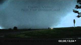 preview picture of video '5/29/2008 Beloit Kansas Tornado Footage'
