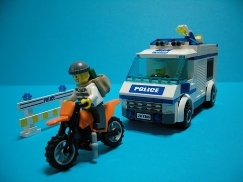 Vidéo LEGO City 7286 : Le transport du prisonnier