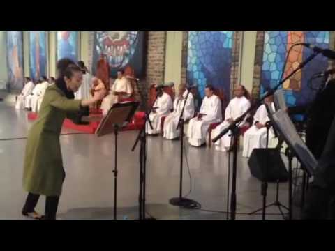 Na Santa Eucaristia - Juliana Moraes