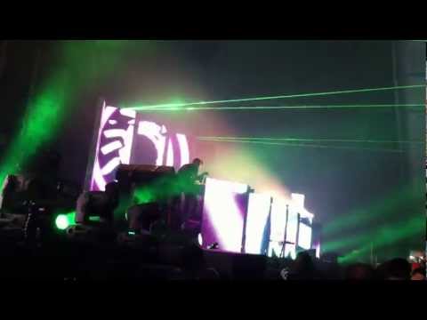 Satellite Dynamics (Mat Zo & Arty vs. OceanLab) recorded at ezoo