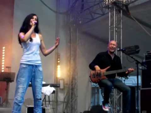 BELL, BOOK & CANDLE - Rescue me